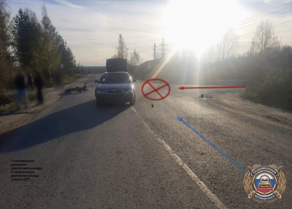 Иномарка сбила пенсионера на электровелосипеде в костромском райцентре