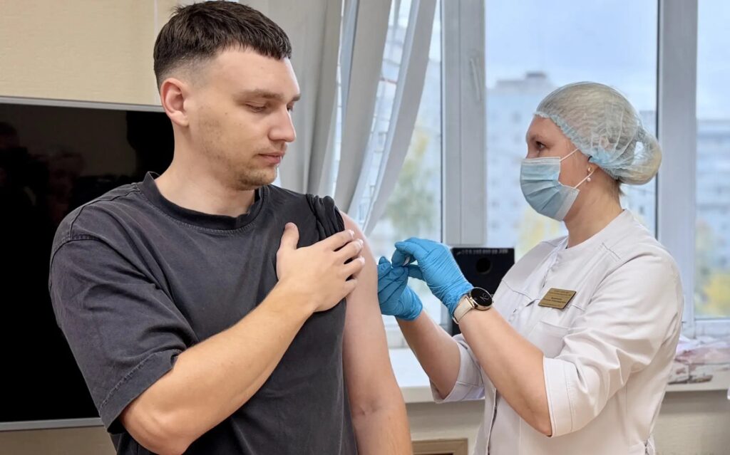 Более 82 тысяч костромичей сделали прививки от гриппа