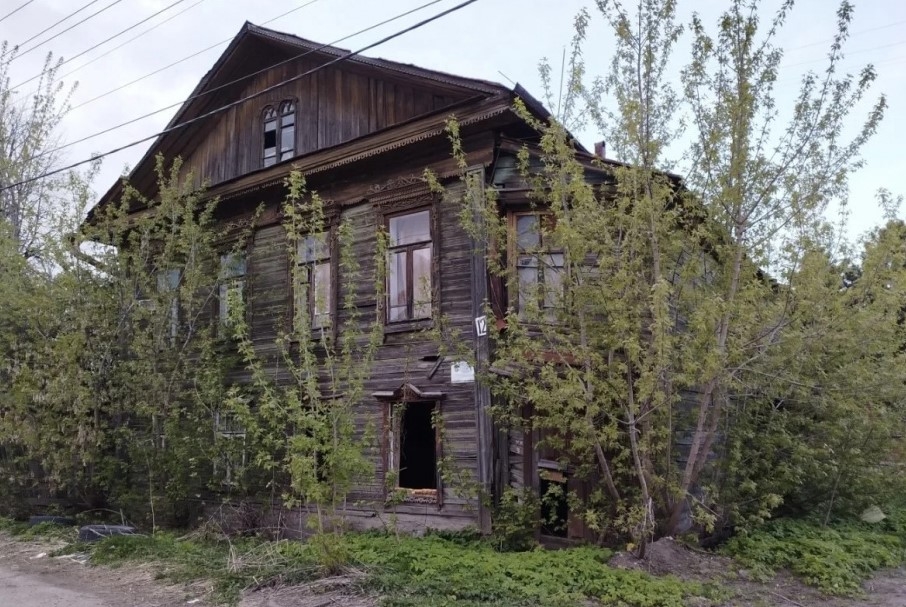 У двух ветхих домов в Костроме появились новые хозяева