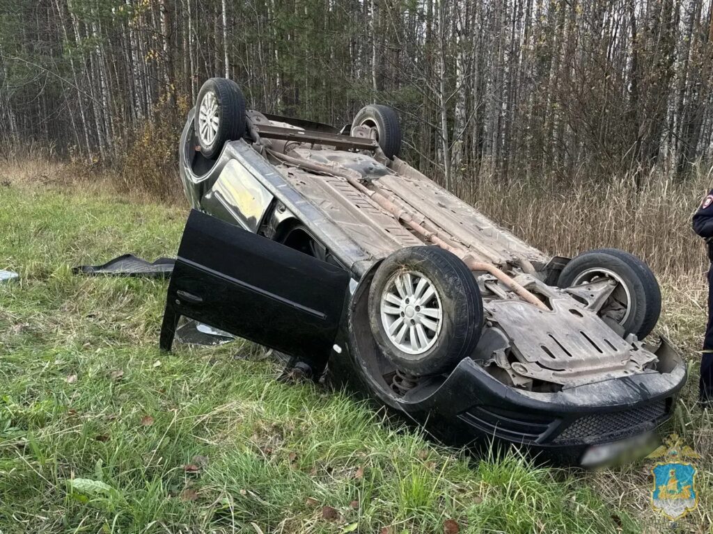 12-летний подросток получил травмы в жесткой аварии на костромской трассе