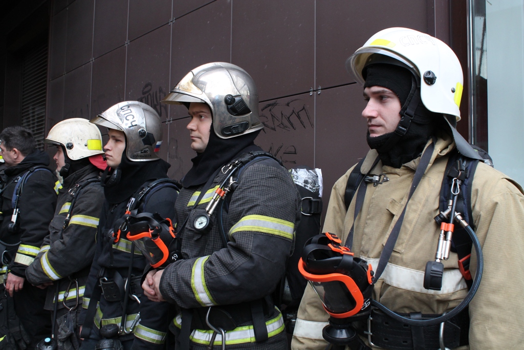 19 этажей на скорость: в Костроме прошли соревнования огнеборцев «Вертикальный вызов – 2026»