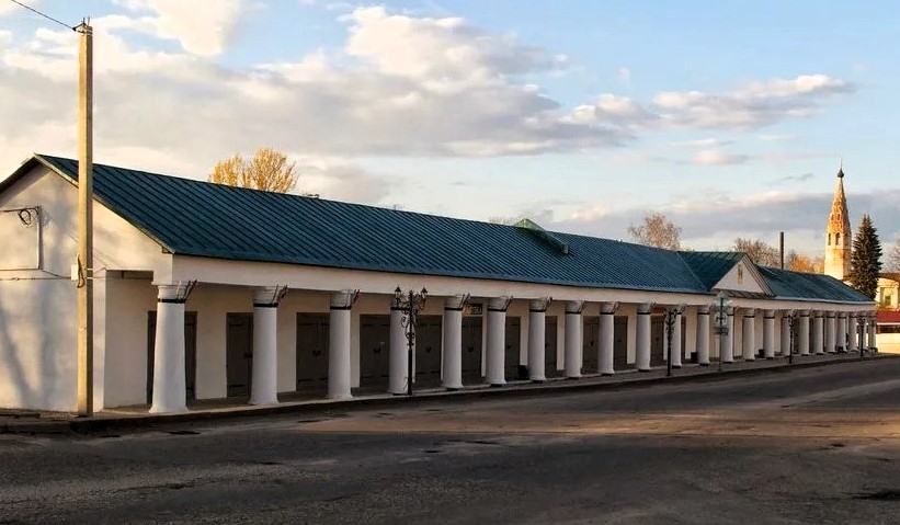 Торговые ряды за 15 миллионов рублей продают в костромском райцентре