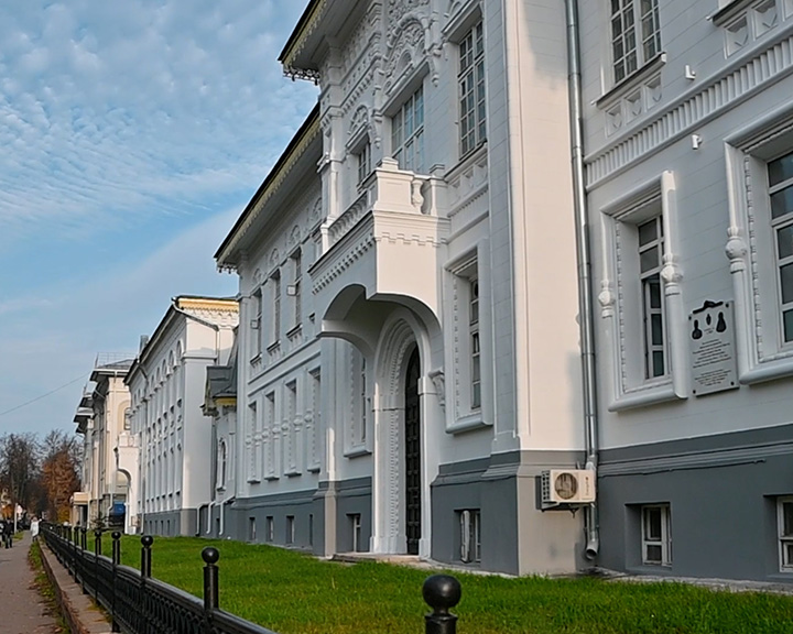 Видавшее императора здание-памятник отреставрировали в Костроме