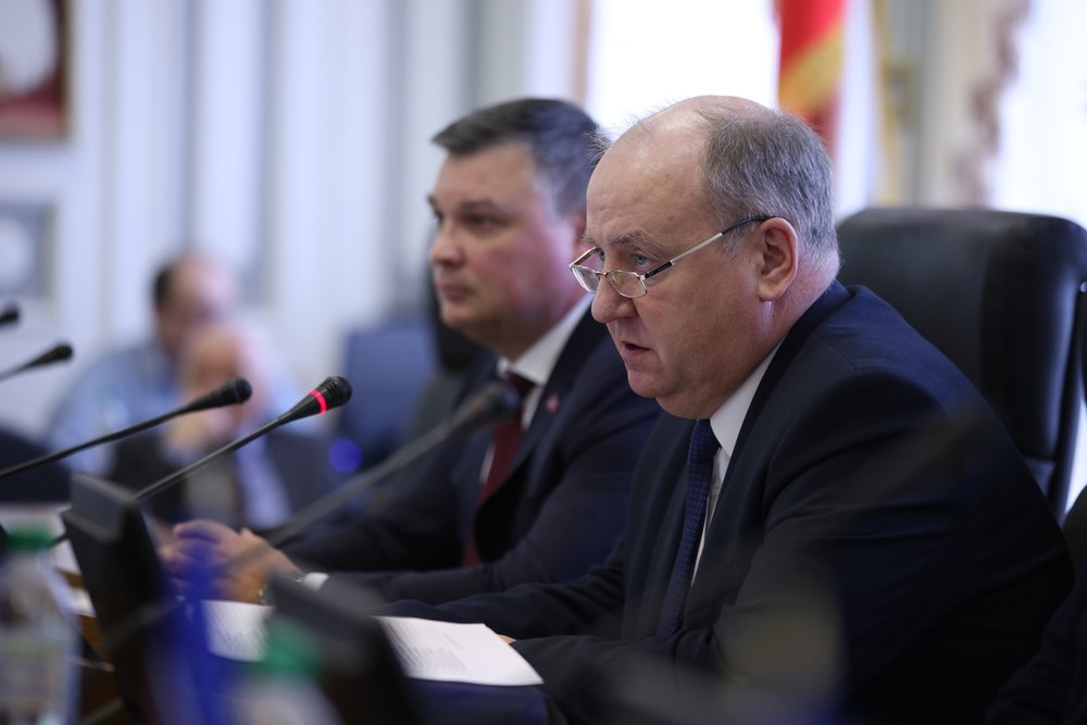 Новым председателем Костромской областной Думы избран Владимир Комиссаров